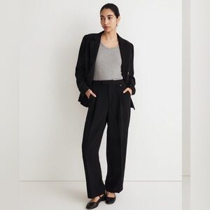 Madewell The Rosedale High-Rise Straight Pant in Crepe